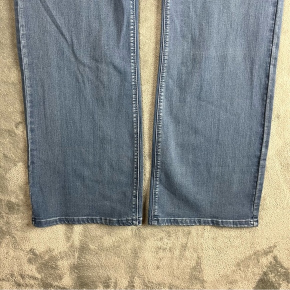Hot in Hollywood NWT Silky Denim Pull On Bootcut Jeans 2XT Vital Stretch Tech - Picture 3 of 14